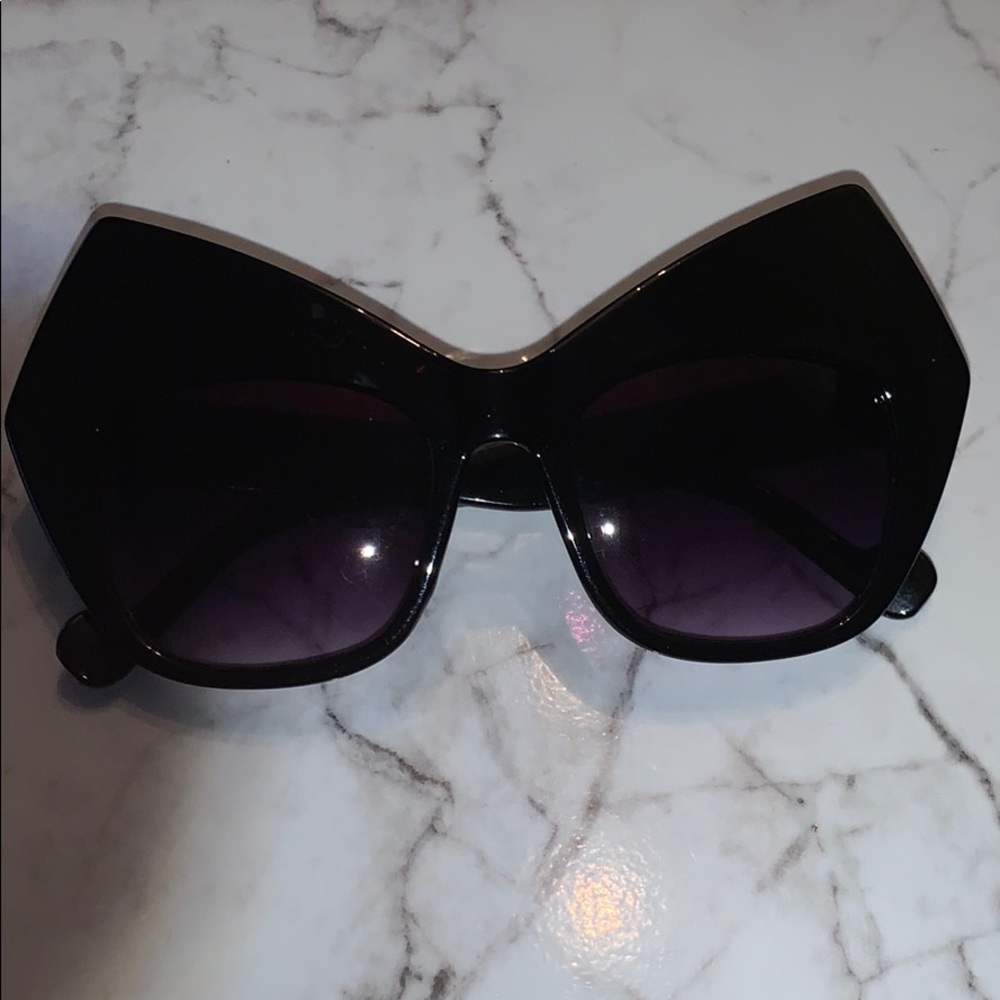 Statement Black Geo Structured Sunglasses - image 6